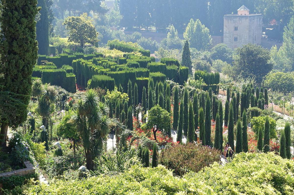 Generalife er en av hagene i Alhambra