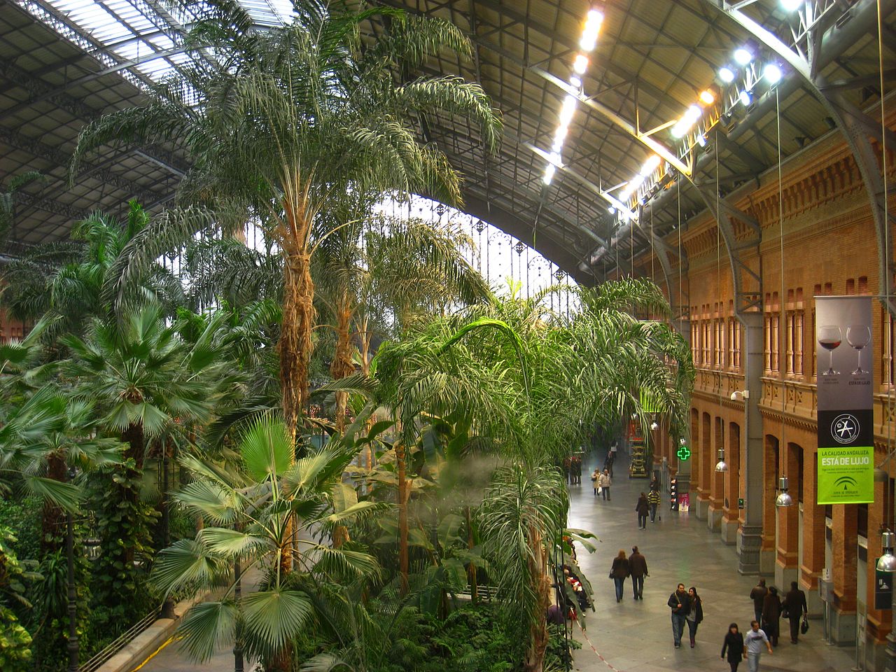 I Atocha stasjon er det mange tropiske planter