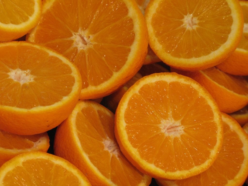 Skjær appelsiner