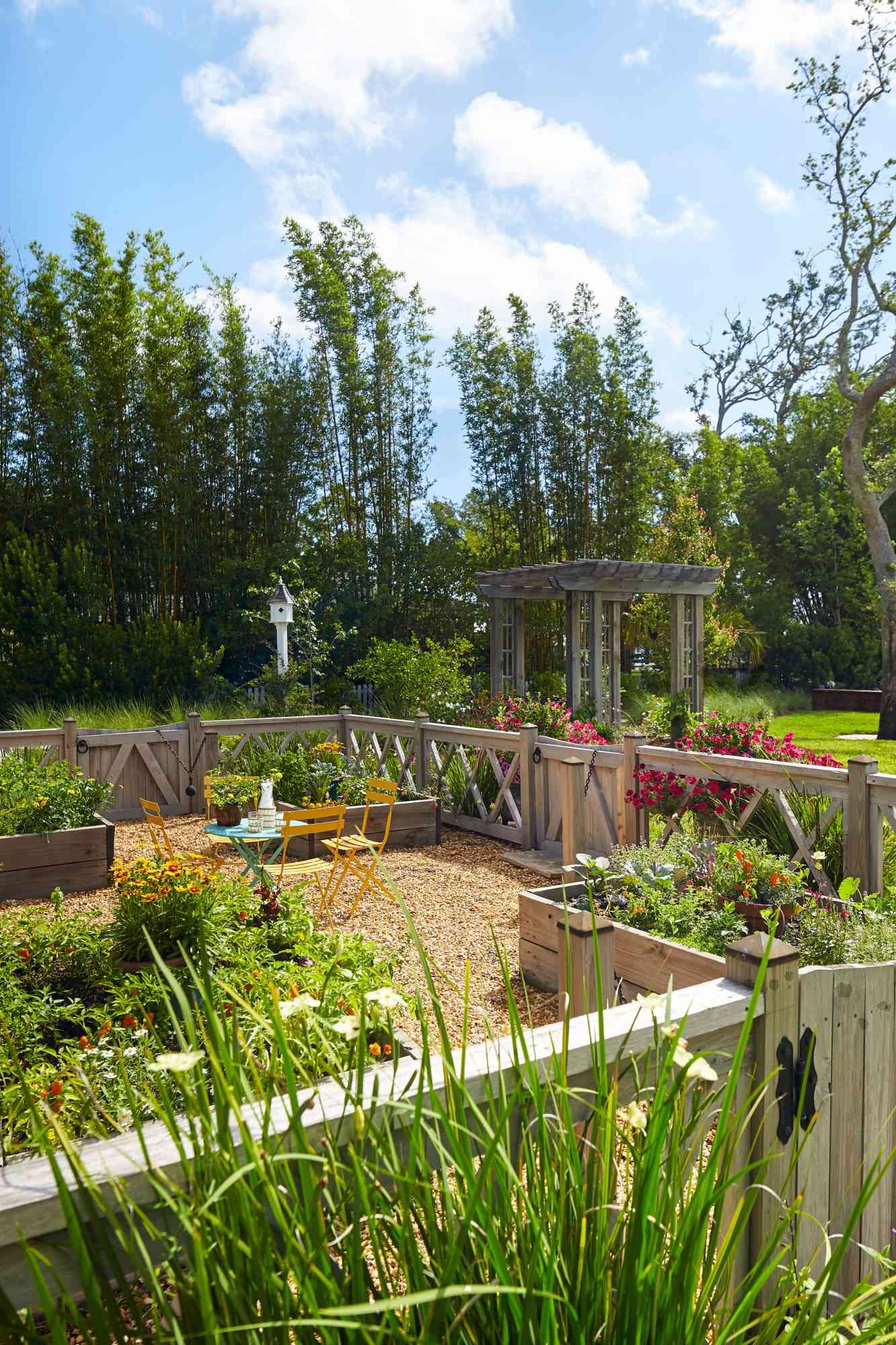 Jacksonville, FL River Home Kitchen Garden med opphøyde hagesenger