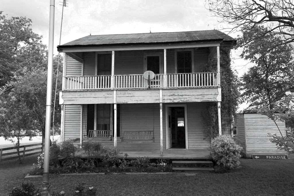 Before: Charming Farmhouse Exterior